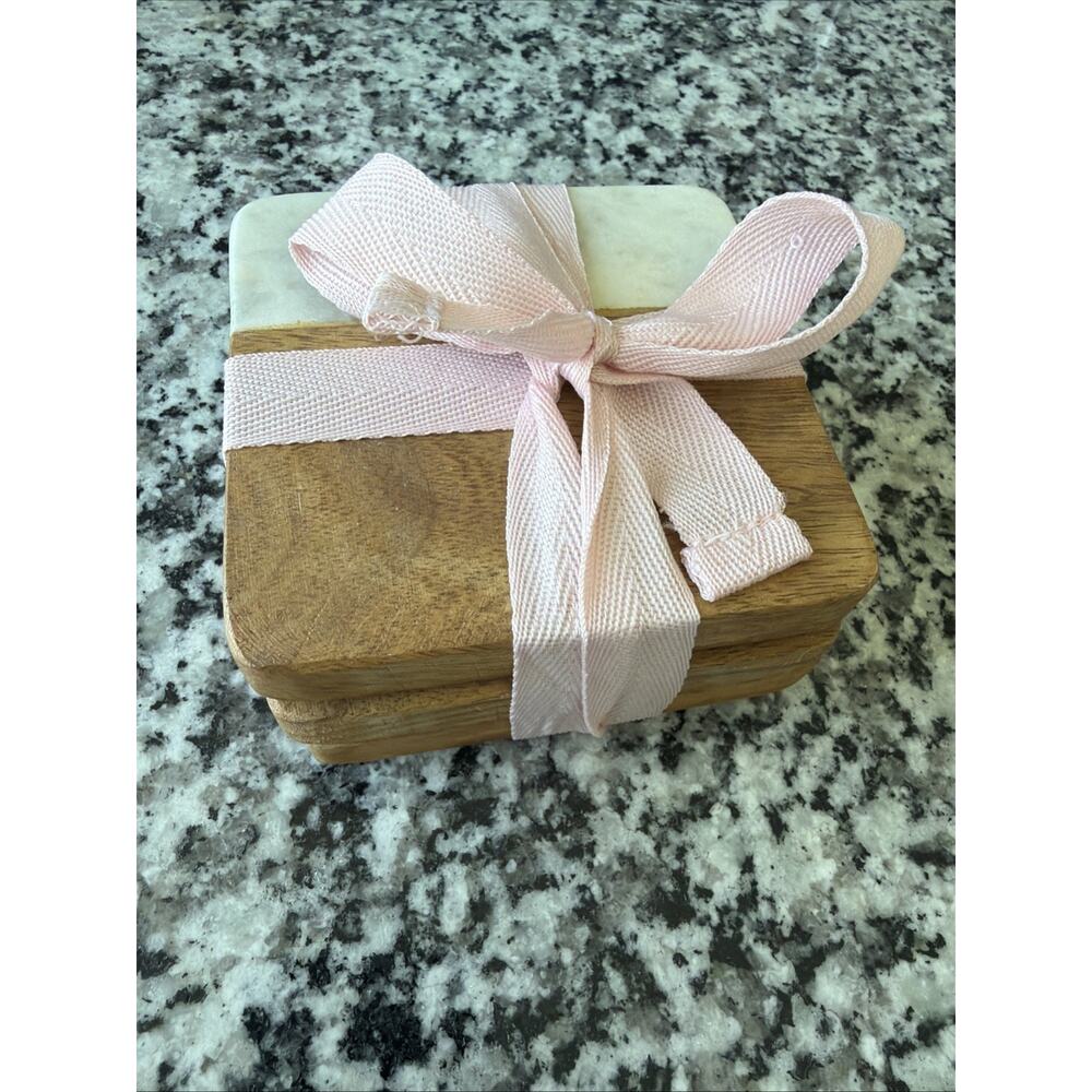 Manchester Coaster Set White Marble & Wood Threshold 4" Square Set of 3